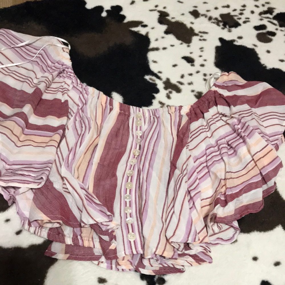 Off shoulder crop top
